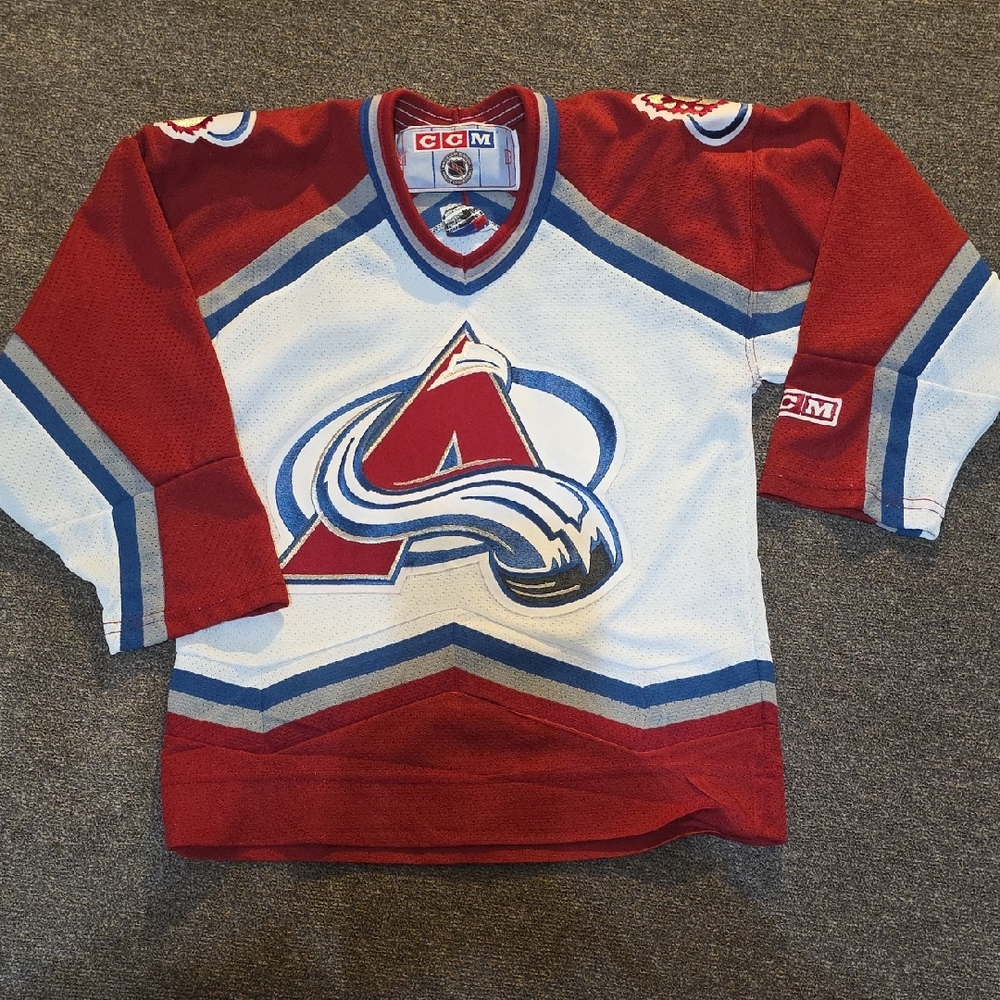 Vintage 90's Colorado Avalanche CCM Burgundy and White Boys Hockey Jersey